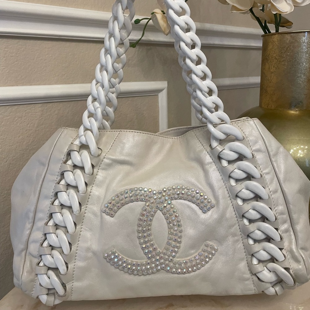 Chanel iridescent acrylic chain custom strass large CC logo Opal shoulder bag